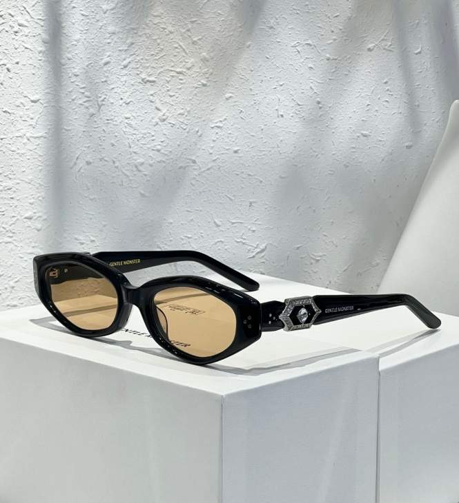 Picture of Gentle Monster Sunglasses _SKUfw66670357fw